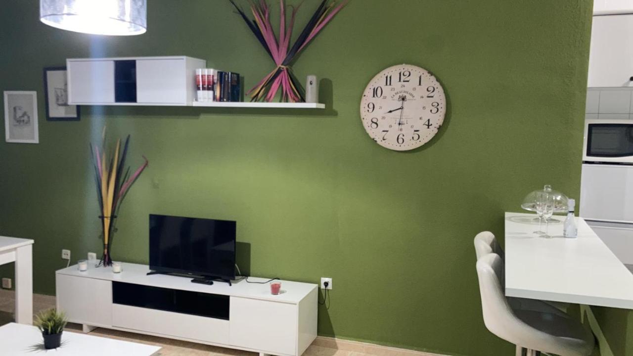 شقة Apartamento Las Encinas Caces المظهر الخارجي الصورة